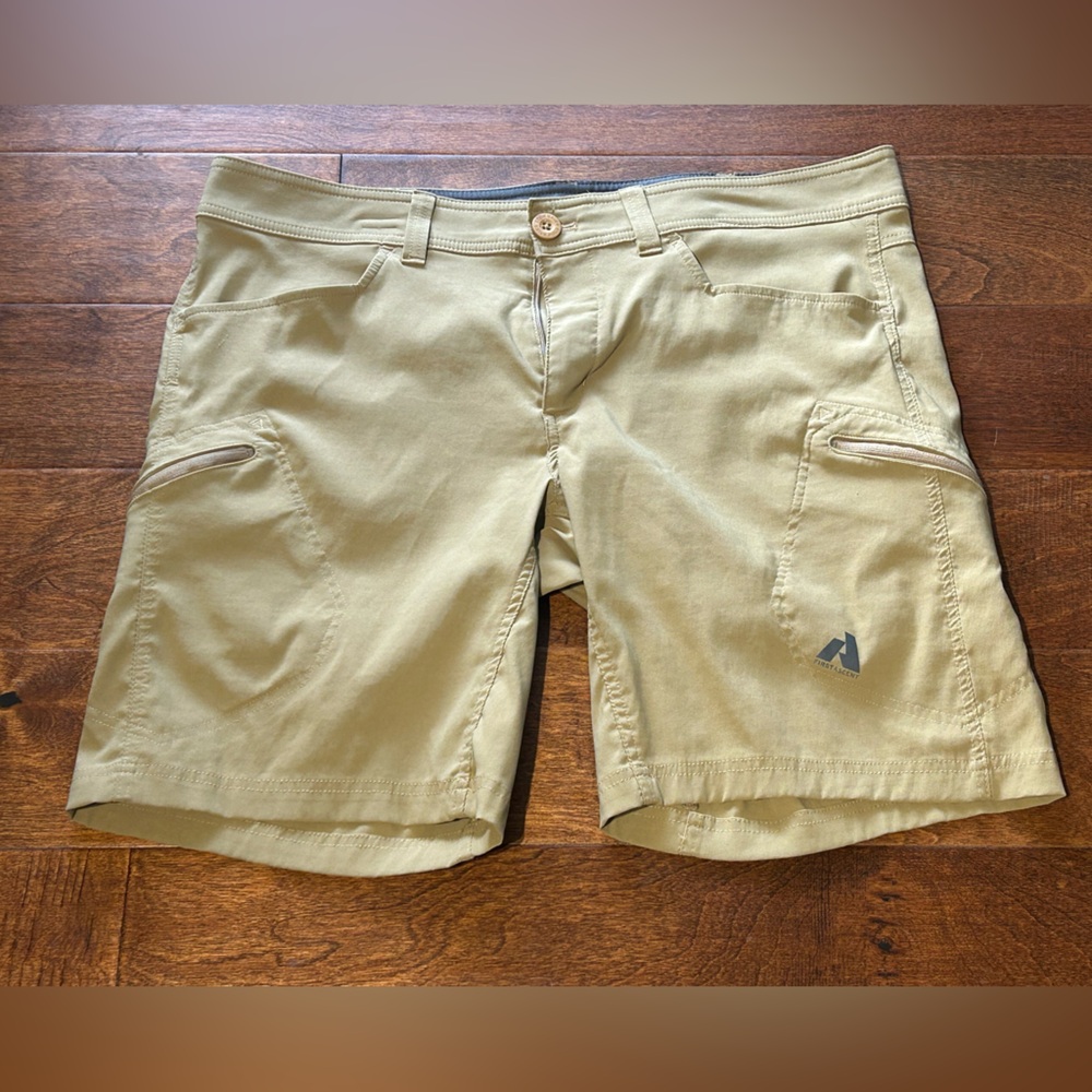 First Ascent Eddie Bauer Shorts Mens 38 Tan 9” Inseam Performance Stretch
